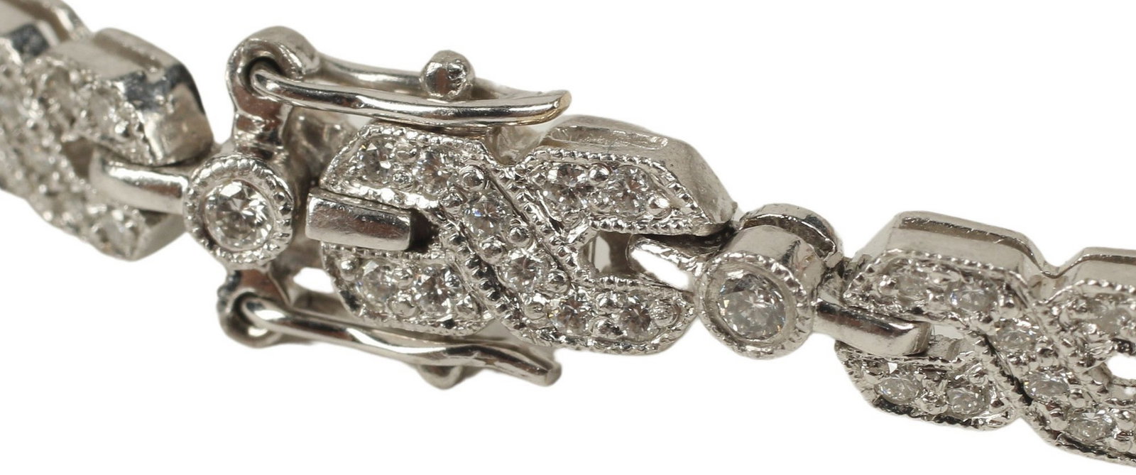 ESTATE ART DECO STYLE PLATINUM & 1.00CTTW DIAMOND LINK BRACELET: Estate Art Deco style platinum bracelet, alternating x-shape and round links set with diamonds, approx 1.00cttw, average color: H-I, average clarity: SI, box clasp with double safety latches, marked P