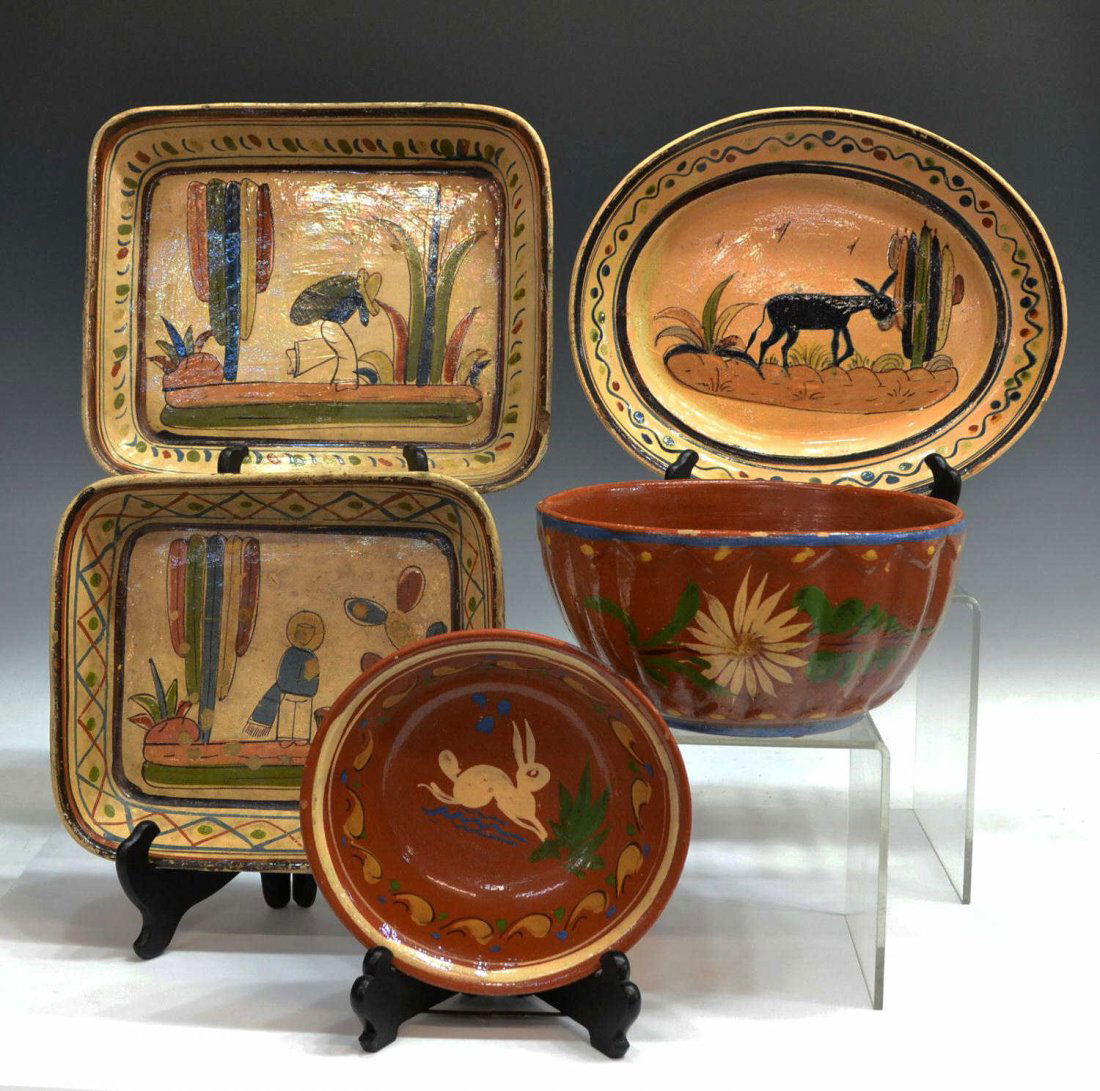 437 (5) COLLECTION OF VINTAGE MEXICAN POTTERY DISHES