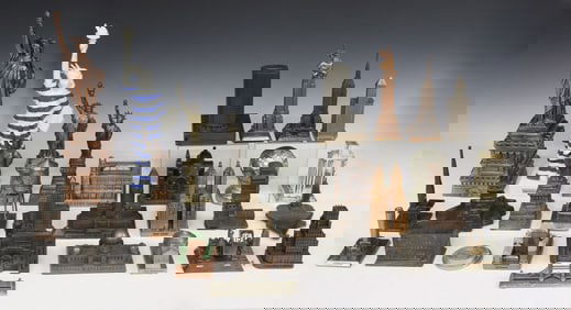 (LOT) SOUVENIR ARCHITECTURAL BUILDING MODELS, NEW YORK CITY