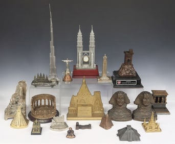 (LOT) SOUVENIR ARCHITECTURAL BUILDING MODELS & STATUETTES