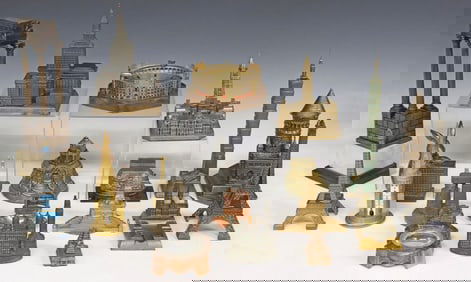 (LOT) SOUVENIR ARCHITECTURAL BUILDING MODELS & STATUETTES