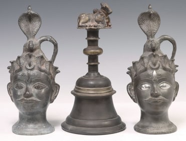 (3) PATINATED METAL SHIVA MUKHALINGAM & NANDIÂ TEMPLE BELL, INDIA