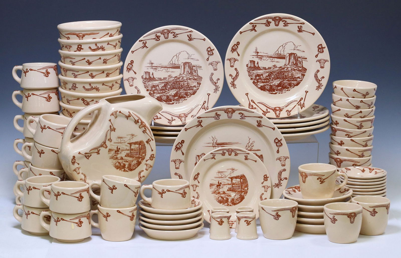 (84) WALLACE CHINA 'EL RANCHO' RESTAURANT WARE SERVICE: (lot of 84) American stoneware part dinner service, Wallace China, Los Angeles, California, in the "El Rancho" pattern, some pieces additionally marked made exclusively for Dohrmann Hot