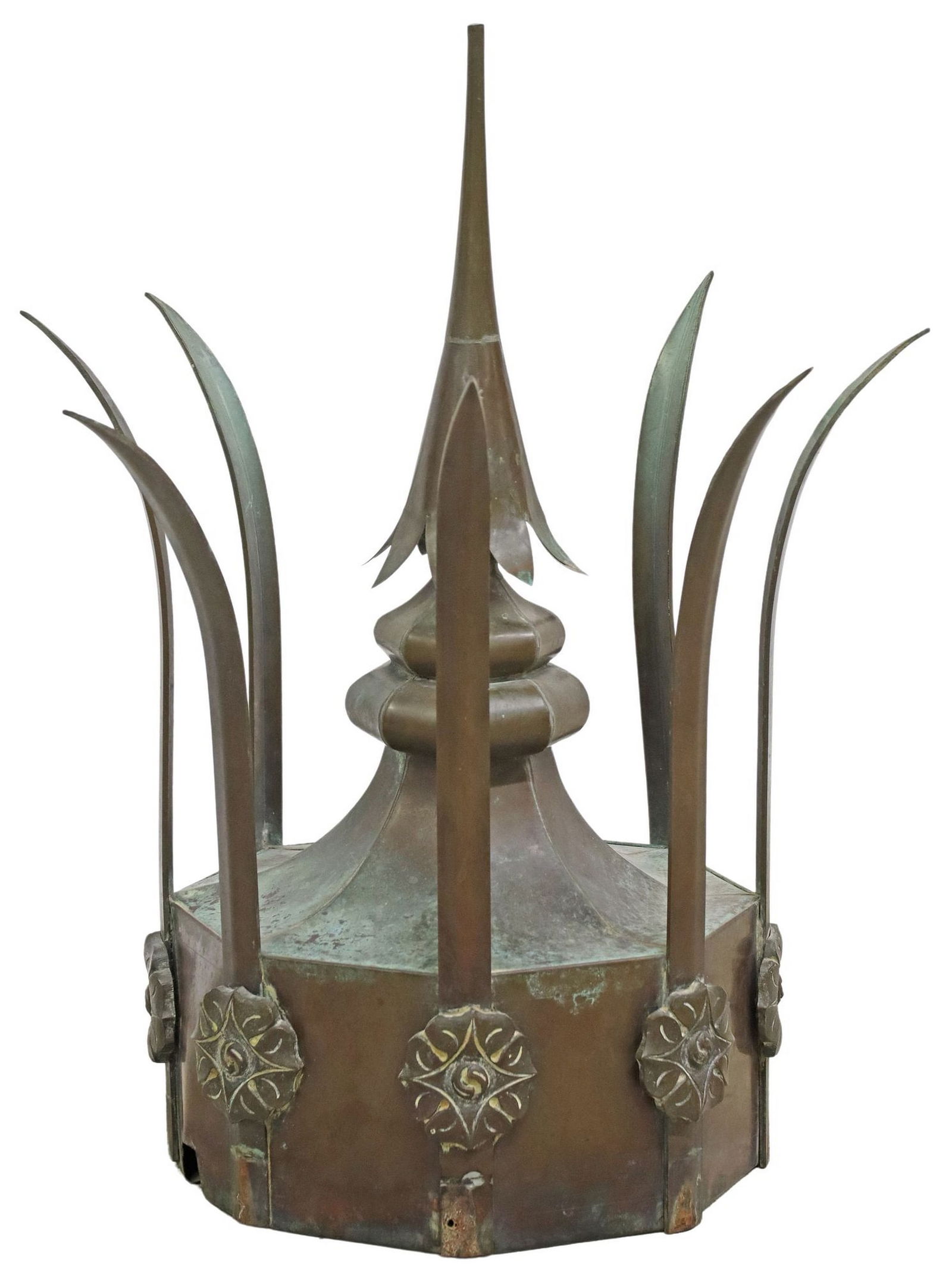 LARGE ARCHITECTURAL COPPER CUPOLA ROOF CAP FINIAL: Architectural copper roof cap finial, some small breaks in metal, possibly lacking top element, approx 23.25"h, 17.75"diam, base: approx 12.25"diam, 14.5lbs **Provenance: from a fi