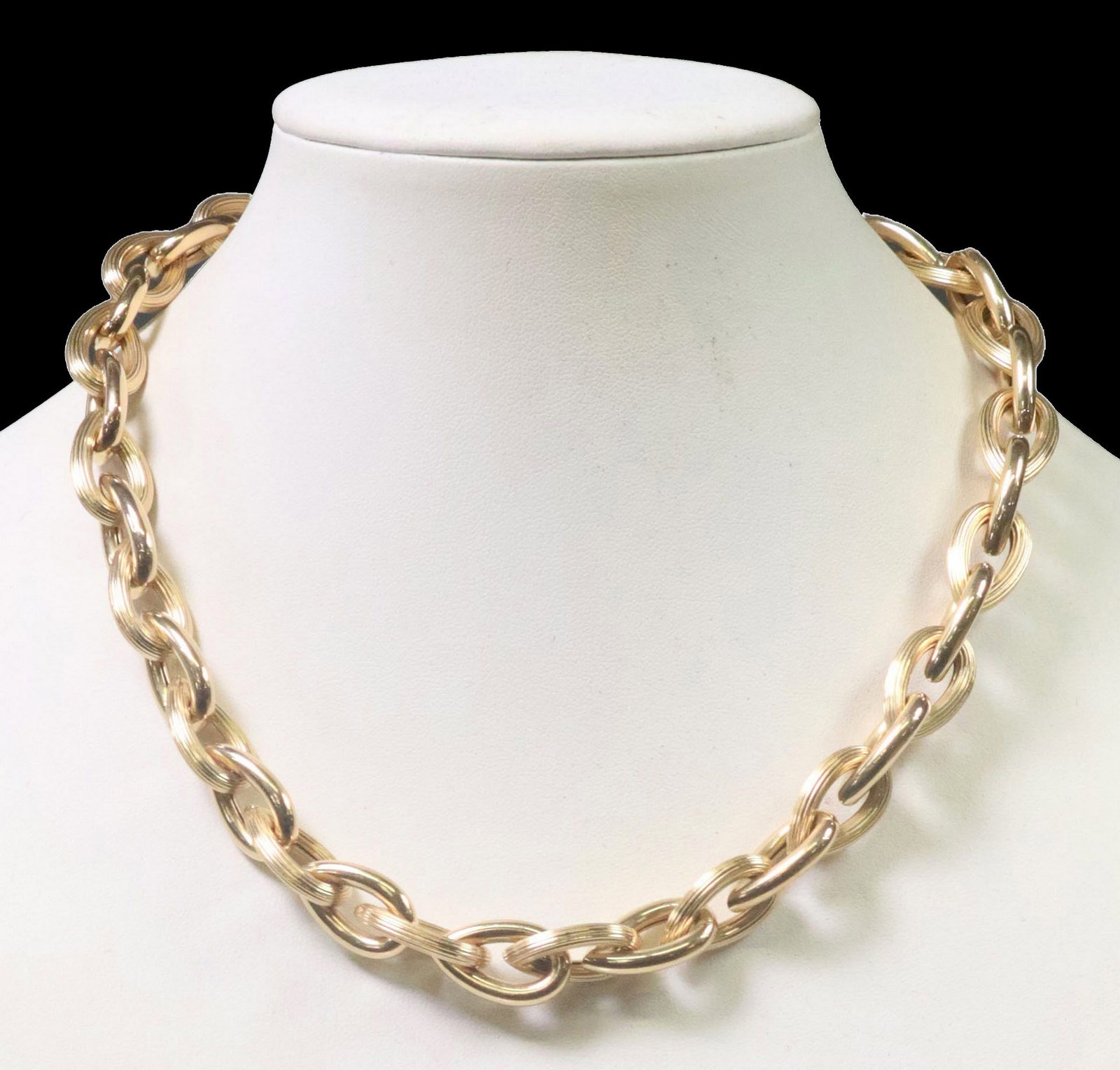 ITALIAN DESIGNER 14KT YELLOW GOLD HOLLOW TEARDROP CHAIN NECKLACE: Estate Italian designer 14kt yellow gold chain necklace, Carino, large hollow teardrop-form links with alternating fluted and smooth exteriors, lobster claw clasp, hallmarked 14K with maker's