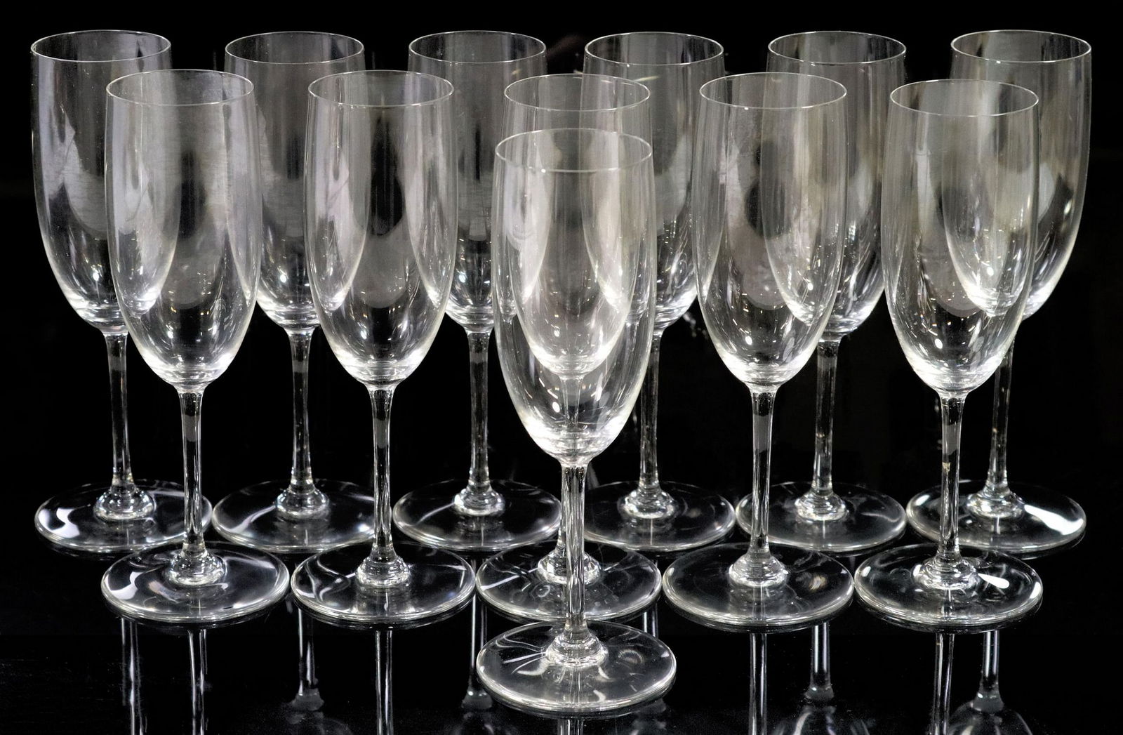 (12) BACCARAT 'HAUT BRION/ SAINT EMILION' CRYSTAL CHAMPAGNE FLUTES (1 of 5)
