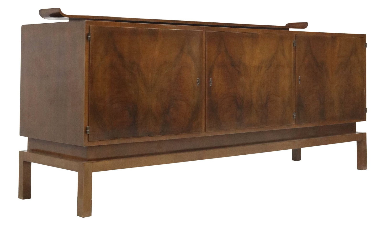 LARGE ITALIAN MODERN MAHOGANY & WALNUT SIDEBOARD: Italian mahogany and walnut sideboard, 20th c., pagoda-shaped top rail, three cabinet doors, interior shelf, on square supports, approx 42"h, 93"w, 26.5"d