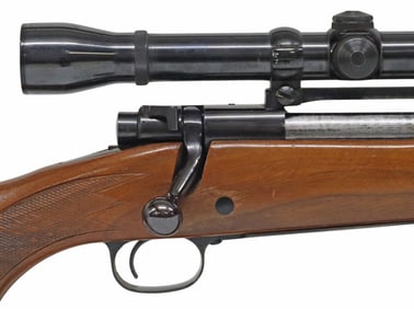 WINCHESTER M70 RIFLE, 7MM MAG, SCOPE