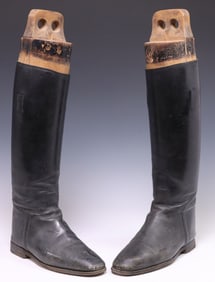(PAIR) ENGLISH BLACK LEATHER RIDING BOOTS WITH TREES