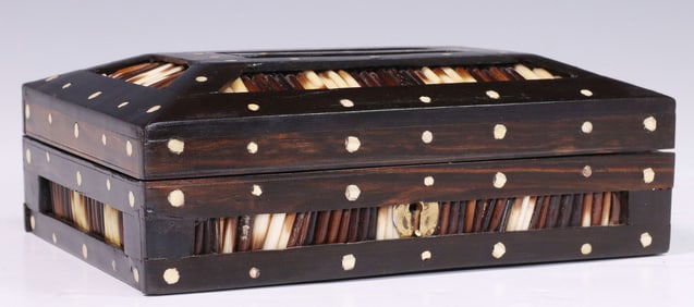 ANGLO-INDIAN PORCUPINE QUILL & BONE INLAY TABLE BOX