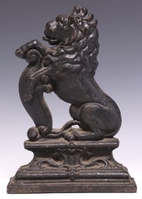 ENGLISH VICTORIAN CAST IRON LION RAMPANT DOOR PORTER