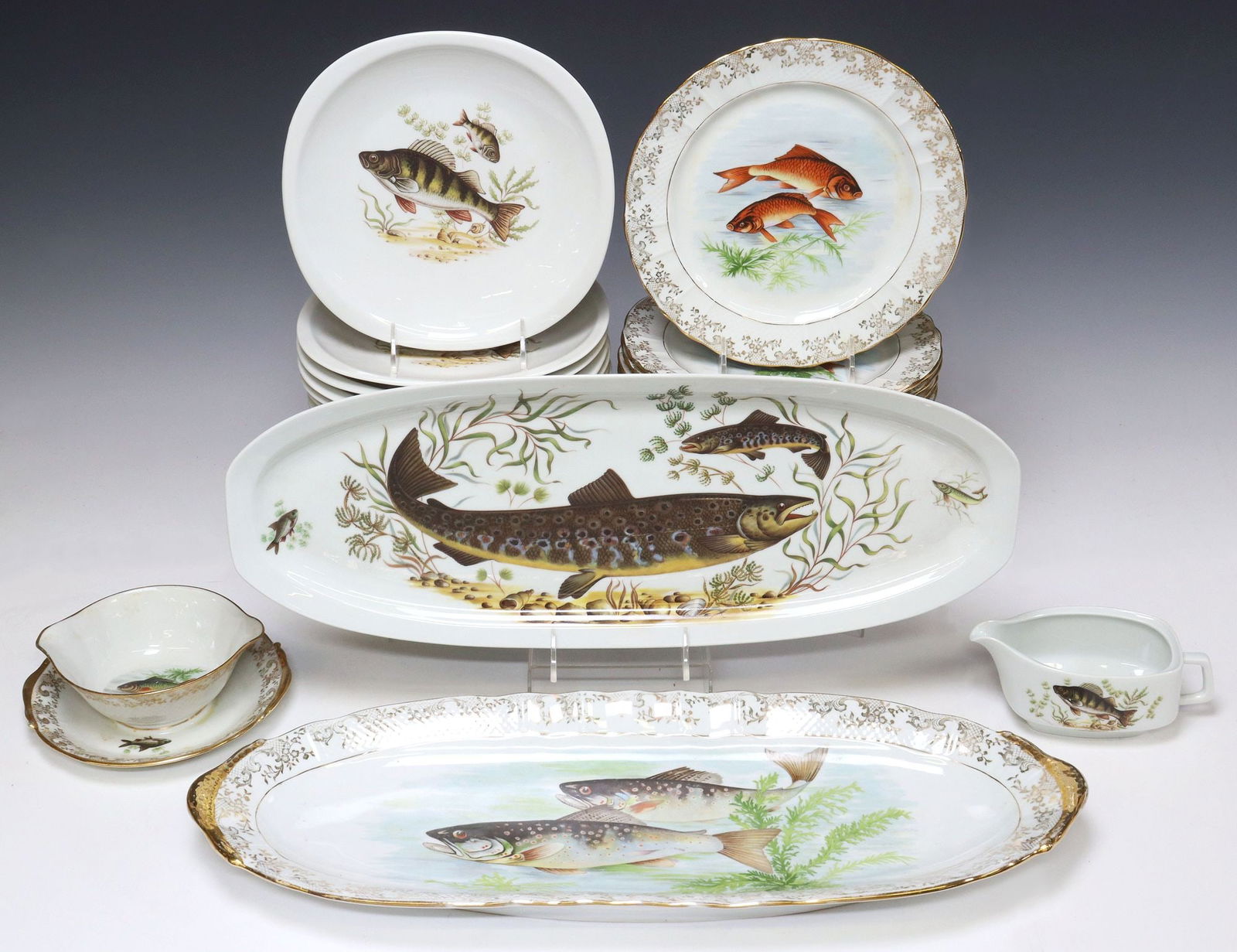 (28) FRENCH PORCELAIN FISH SERVICES (1 of 9)