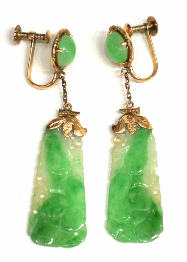 28 VINTAGE CHINESE PIERCED JADE DANGLE EARRINGS
