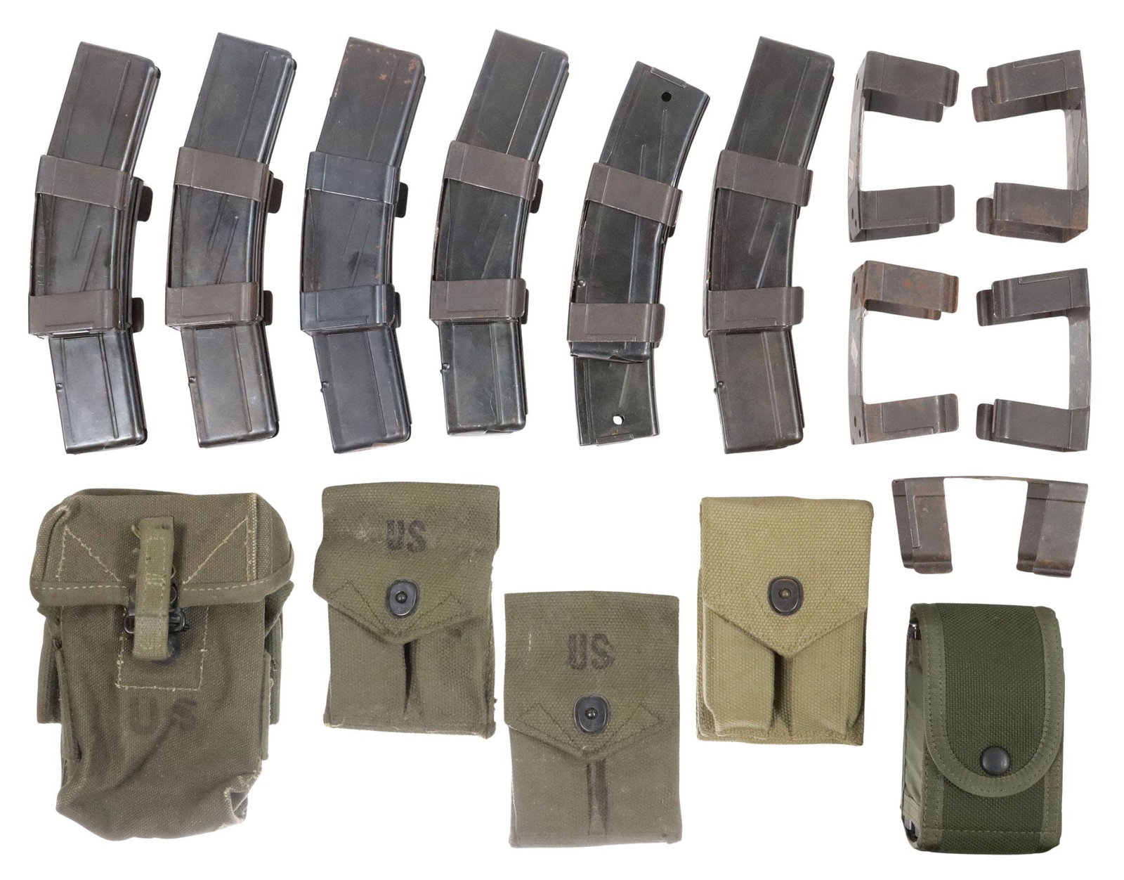 U.S. DOUBLE M1 MAGAZINES & POUCHES, COLT 45 MAG. RESTRICTED SHIPPING: (lot) U.S. M1 Magazines & Colt WWII Mag Pouches: ( 6) U.S. made M1 double 30 round magazines, fitted into the T3-A1 magazine holder, 12 magazines in total; (5) M1 & M2 doub