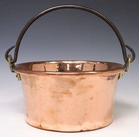 LARGE ENGLISH VICTORIAN COPPER & BRASS PAN