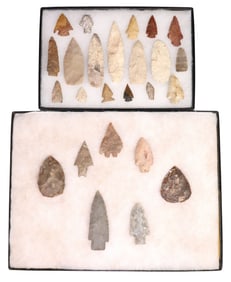 (25) STONE ARROWHEADS & SPEAR POINTS IN TWO RIKER BOXES