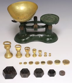 ENGLISH VICTOR CAST IRON KITCHEN BALANCE SCALE & WEIGHTS