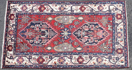 HAND-TIED PERSIAN HAMADAN RUG, 7'2" X 4'4"