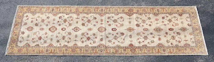 HAND-TIED PAKISTAN PESHAWAR RUNNER, 13'10" X 4'1.25"