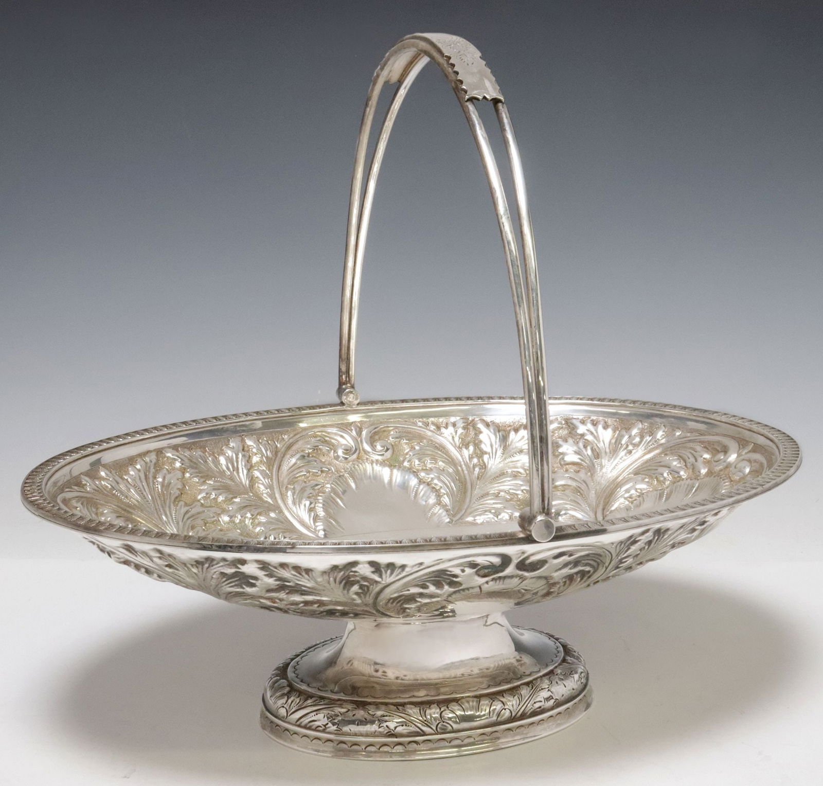 LARGE ENGLISH SHEFFIELD SILVERPLATE CAKE BASKET (1 of 5)