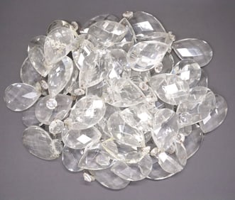 (LOT) CRYSTAL CHANDELIER DROPS & BEADS