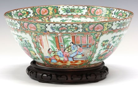 CHINESE CANTON ROSE PARCEL GILT PORCELAIN MANDARIN BOWL