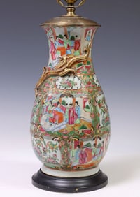 CHINESE CANTON ROSE PORCELAIN BALUSTER VASE TABLE LAMP