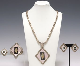 (4) LEE BENNETT NAVAJO STERLING SHELL & TURQUOISE JEWELRY SUITE