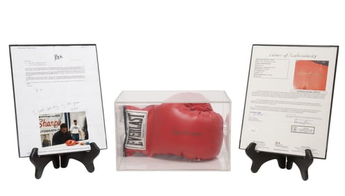 (3) MUHAMMAD ALI SIGNED BOXING GLOVE, JSA COA, SIGNING PHOTO