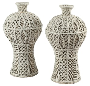 (2) CHINESE RETICULATED?Ǭ†PORCELAIN MEIPING VASES