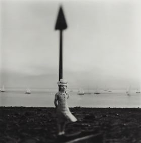 KEITH CARTER (B.1948) GELATIN SILVER PRINT 'STRAW HAT'