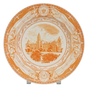 WEDGWOOD UNIVERSITY OF TEXAS OLD MAIN BUILDING COMMEMORATIVE PLATE