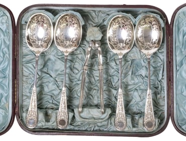 (5) JOHN SANDERSON & SON SHEFFIELD SILVERPLATE SERVING SPOONS IN BOX