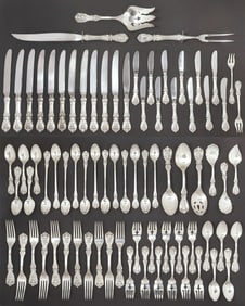 (79) REED & BARTON 'FRANCIS I' STERLING SILVER FLATWARE SERVICE