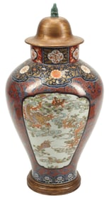 JAPANESE MEIJI-ERA IMARI PORCELAIN VASE & COVER, 32"H