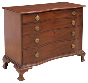 AMERICAN CHIPPENDALE MAHOGANY REVERSE-SERPENTINE CHEST