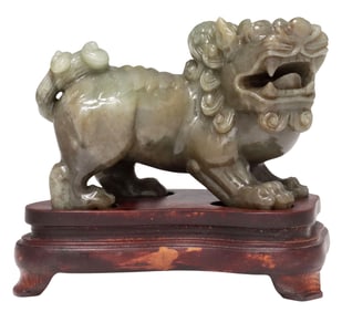CHINESE CARVED NEPHRITE JADE FOO LION SCULPTURE ON STAND