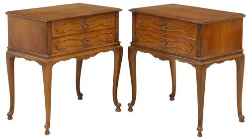 (2) ITALIAN LOUIS XV STYLE MAHOGANY NIGHTSTANDS