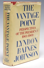 LYNDON B. JOHNSON U.S. PRESIDENT-SIGNED BOOK 'THE VANTAGE POINT'