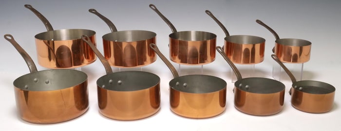 (10) FRENCH GRADUATED COPPER SAUCEPANS, TOURNUS & CUIVRES DE FAUCOGNEY