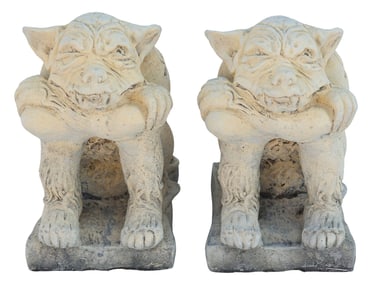 (2) CAST STONE GARDEN STATUARY SEATED GARGOYLES