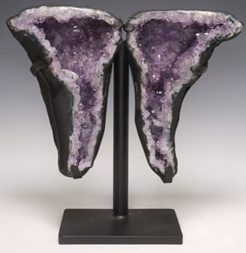 GEOLOGICAL AMETHYST GEODE SPECIMEN BUTTERFLY WINGS