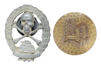 (2) GERMAN WWII STURMTRUPPE PANZER BADGE & HUNTING PINBACK