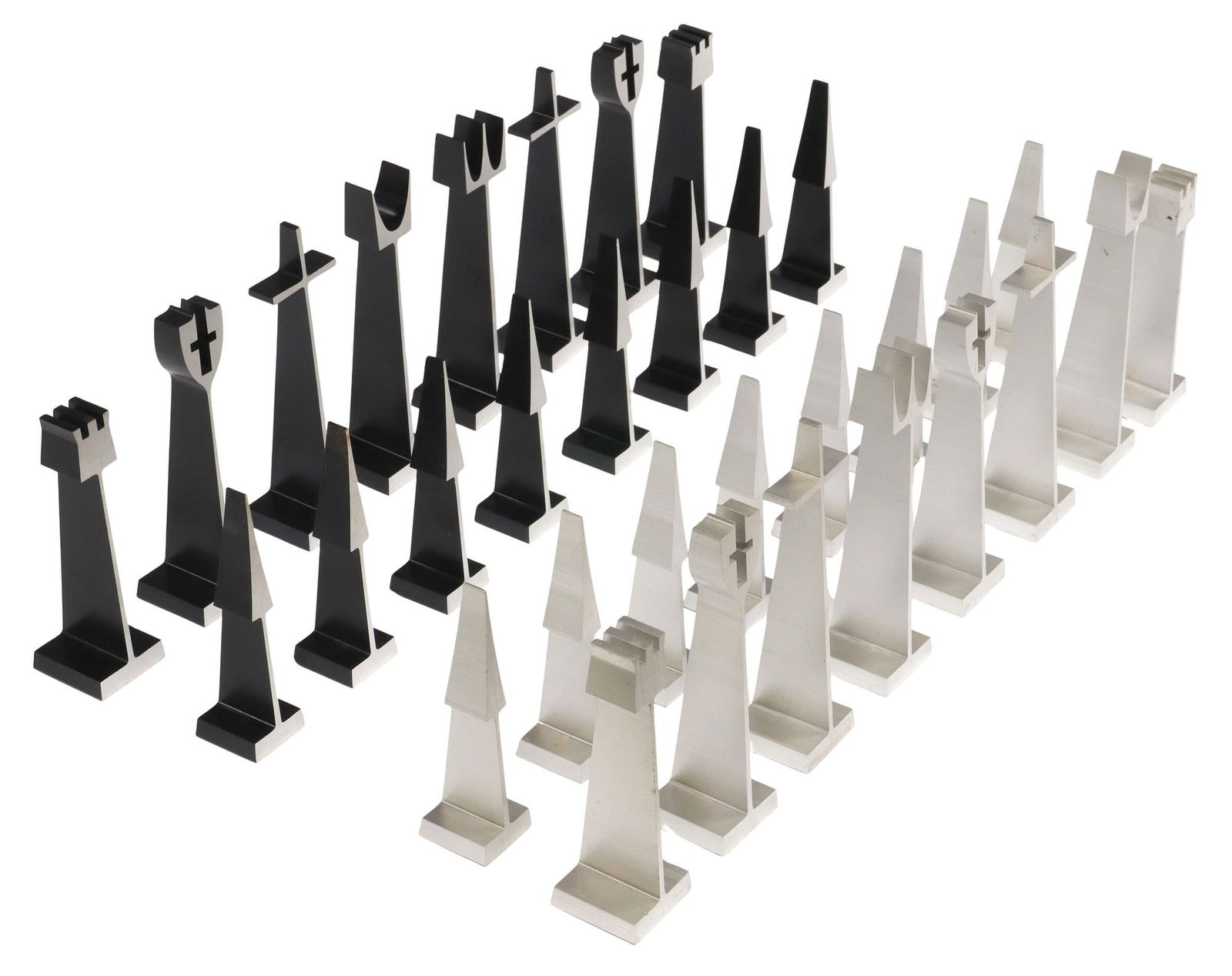 (LOT) AUSTIN E. COX AUSTIN ENTERPRISES FOR ALCOA MODERNIST ALUMINUM CHESS SET