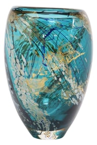 LARGE TIM LAZER (20TH C.) STUDIO BLOWN ART GLASS VASE, 13"H