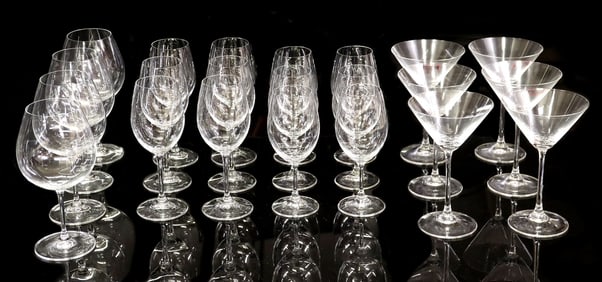(22) RIEDEL RIEDEL COLORLESS GLASS STEMWARE