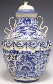 TALAVERA BLUE & WHITE TIN-GLAZED TERRACOTTA COVERED VASE, 21"H