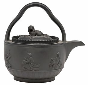 WEDGWOOD (ATTRIB) BLACK BASALT RUM KETTLE & COVER