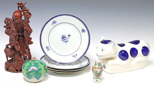 (8) CHINESE PORCELAIN TABLE ARTICLES & HARDWOOD 'SHOU' SCULPTURE