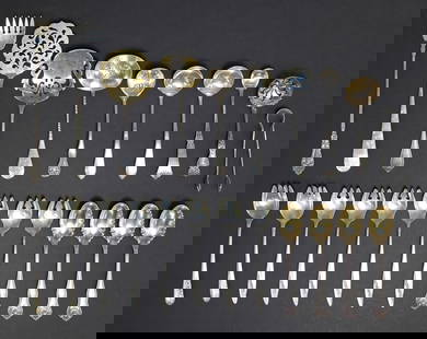 (22) AMERICAN STERLING SILVER ASSORTED FLATWARE: (lot of 22) American sterling silver flatware, highlights include: (6) Gorham "Blithe Spirit" ice cream forks, approx 5 5/8"l, (4) J.B. & S.M. Knowles "Lexington" ice cream spoons, monogrammed
